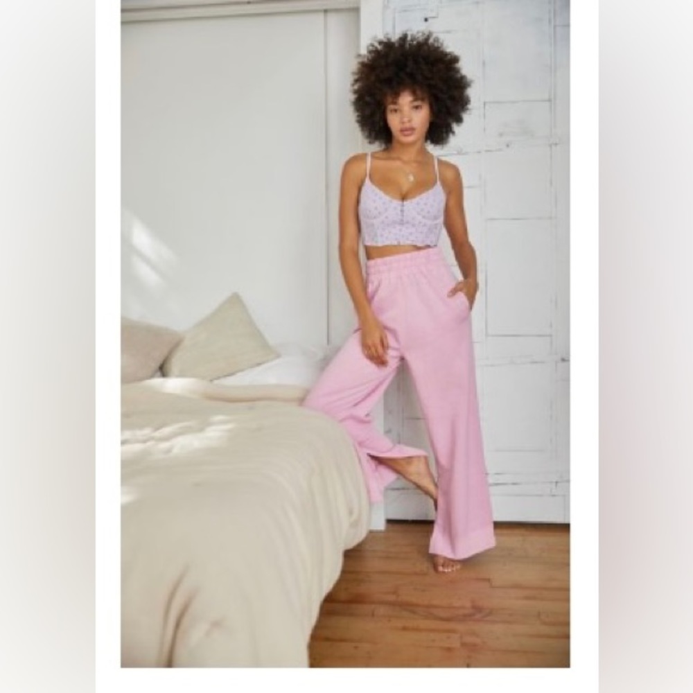Pink urban outfitters sweatpants